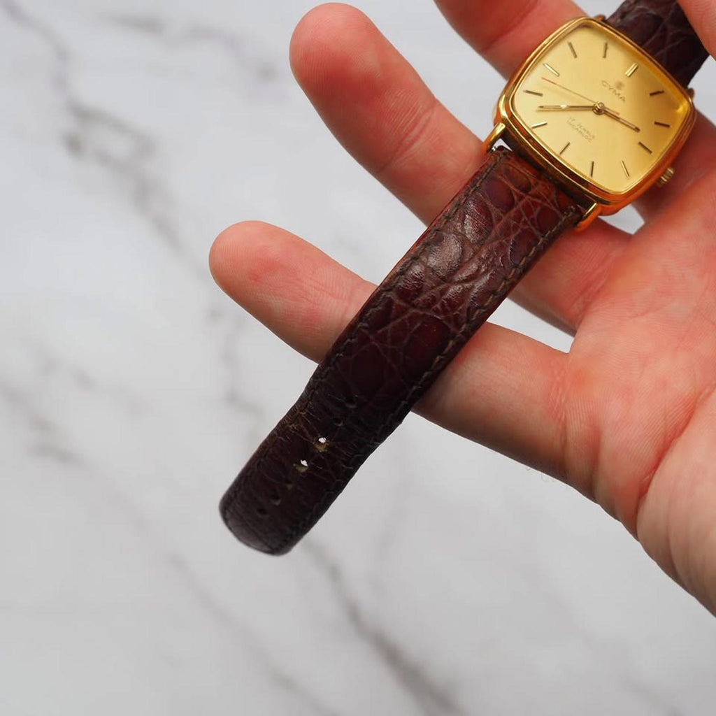 Cyma Mechancial Wind Gold Tone Watch