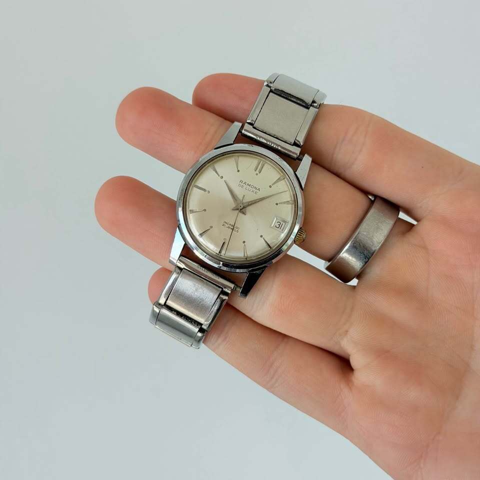 Vintage Ramona De Luxe Manual Wind Watch – Incabloc 21 Jewels, Date