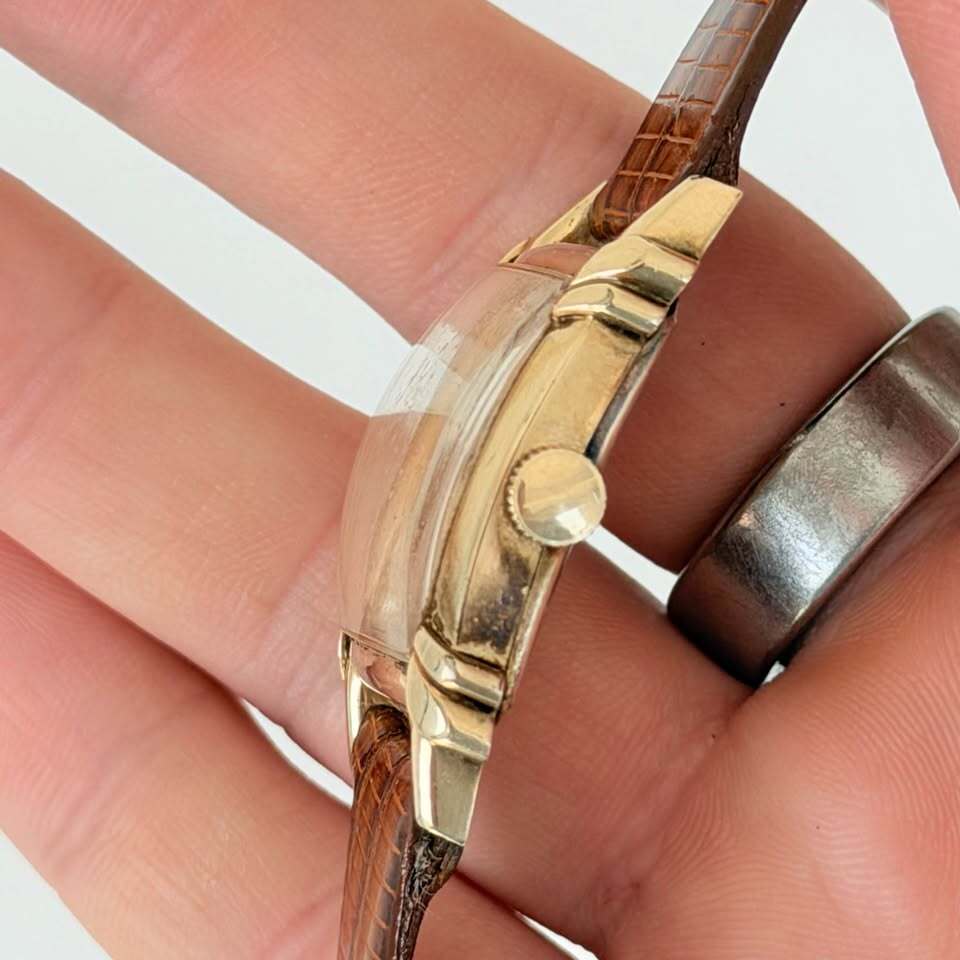 Vintage Elgin De Luxe Tank Watch – 10K Gold Filled