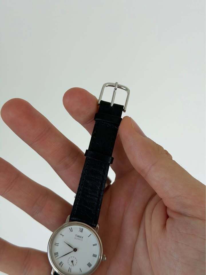 Timex Quartz Dress Watch – Roman Numerals, Black Leather Strap