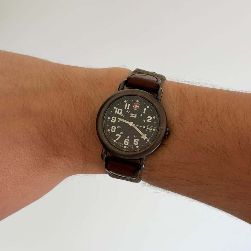 Swiss Army Brand Victorinox Cavalry Field Watch Black Dial 24 Hour Military Time