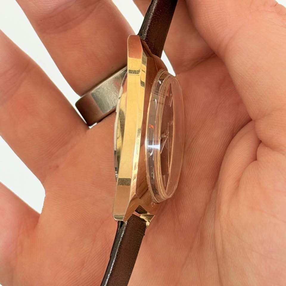 Seiko “Chocolate” 7006-8059 Automatic Day Date Watch Gold Tone