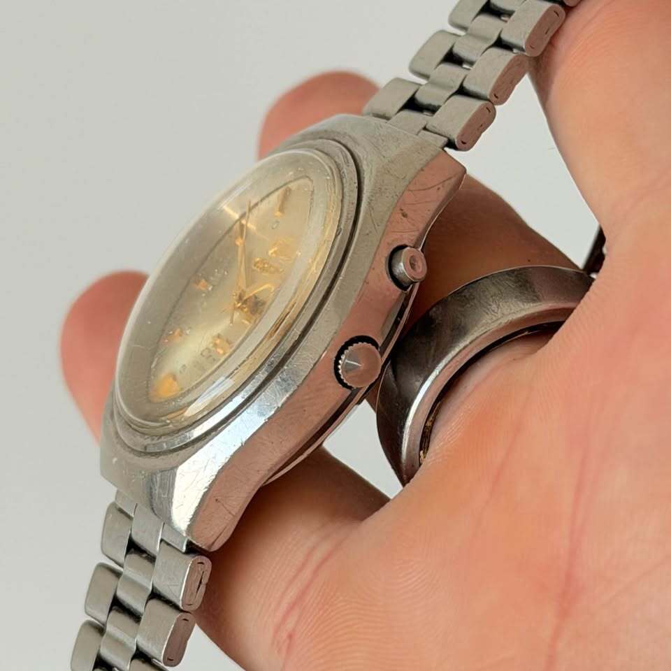Vintage Orient Crystal 21 Jewels Automatic Watch – Day/Date