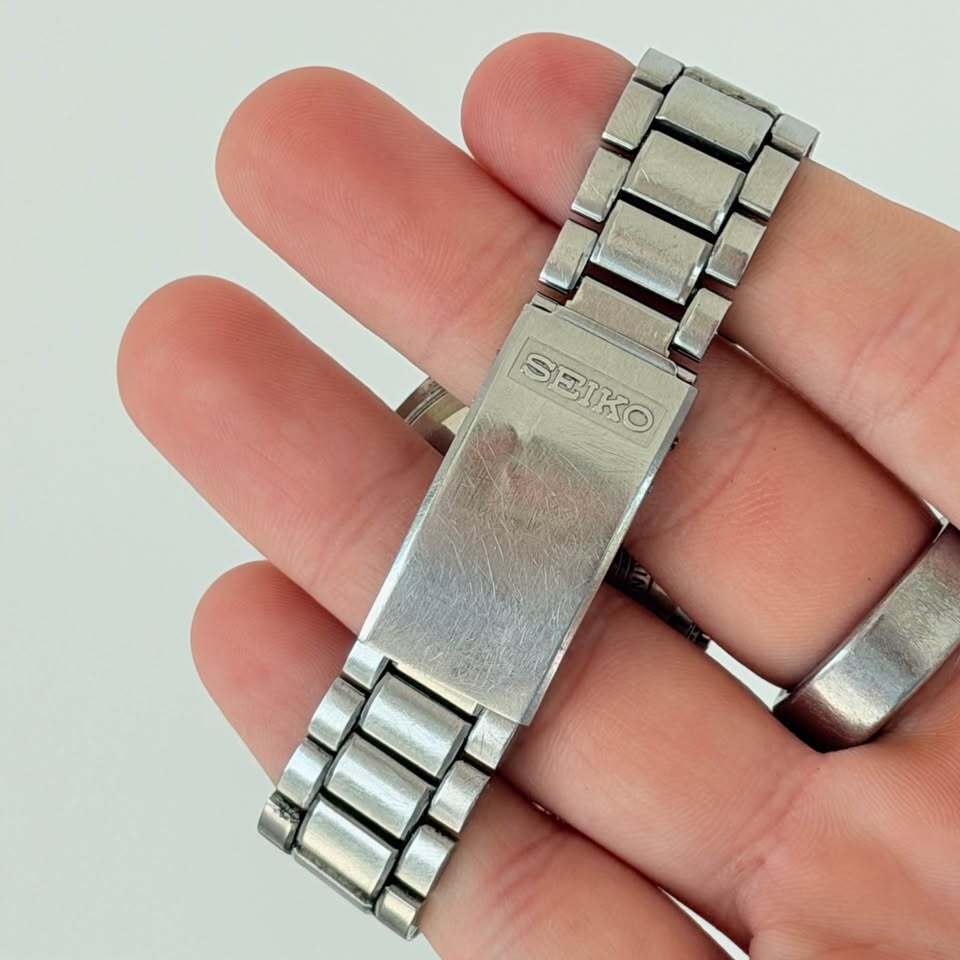 Vintage Seiko 7006-8040 Automatic Watch – 19 Jewels, Day/Date
