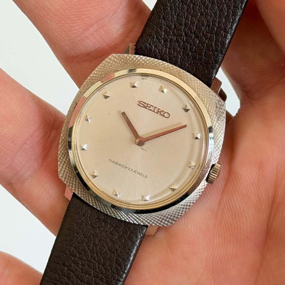 Seiko Diashock 23 Jewels Vintage Hand Wind Dress Watch