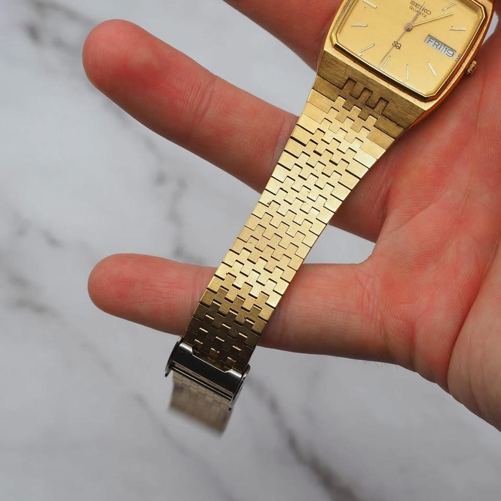Vintage Seiko SQ Gold Tone Mens Day Date Quartz Watch 8223-5169