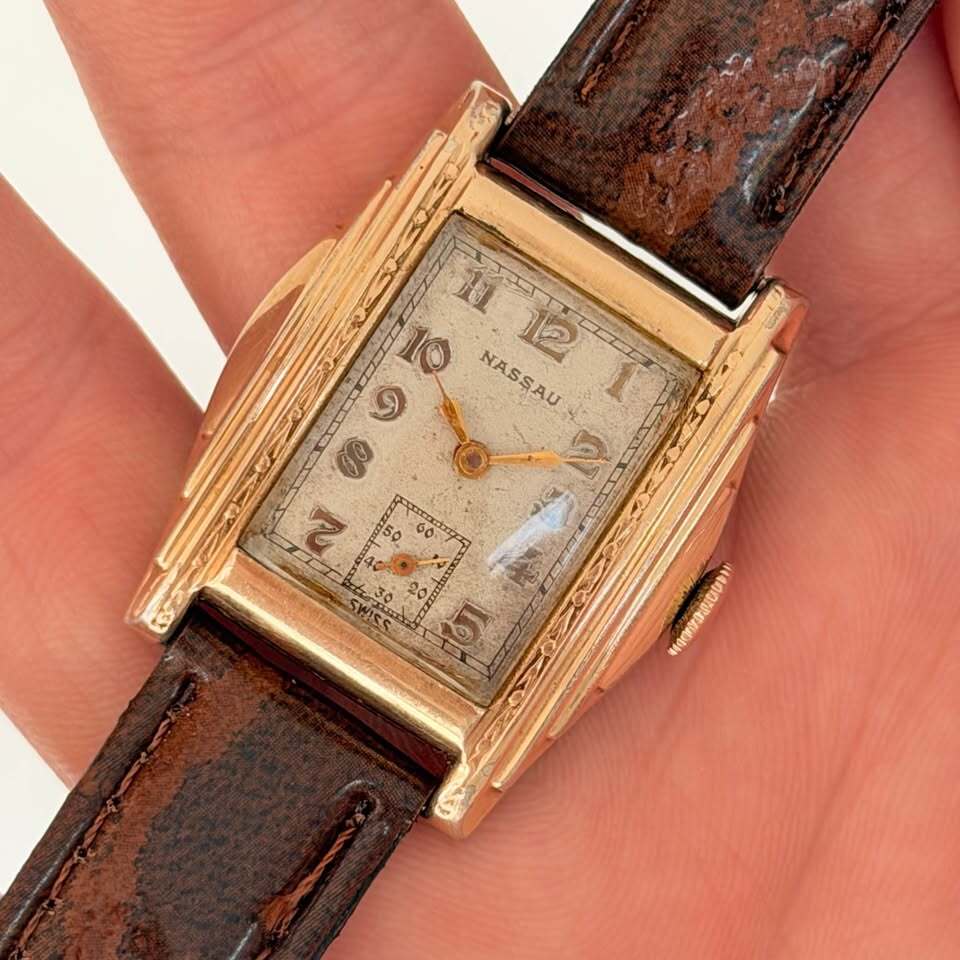 Vintage Nassau Art Deco Watch – Rectangular Case, Swiss Made