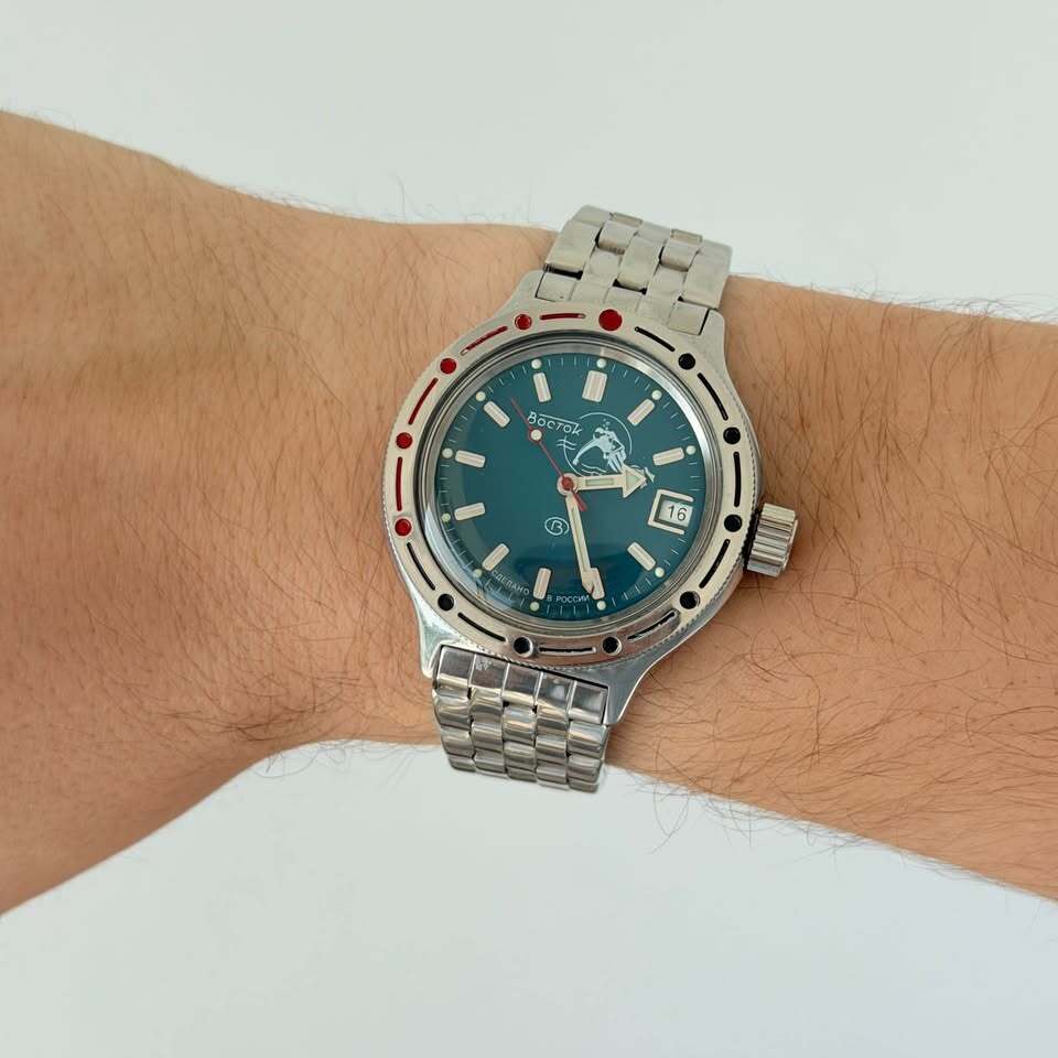 Vostok Amphibia “Scuba Dude” Diver Watch – Blue Dial, Steel Bracelet