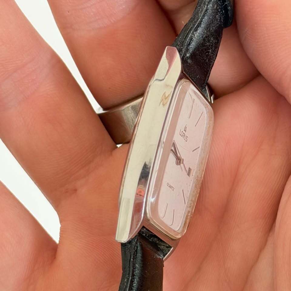 Lorus Quartz Dress Watch Date Cushion Case