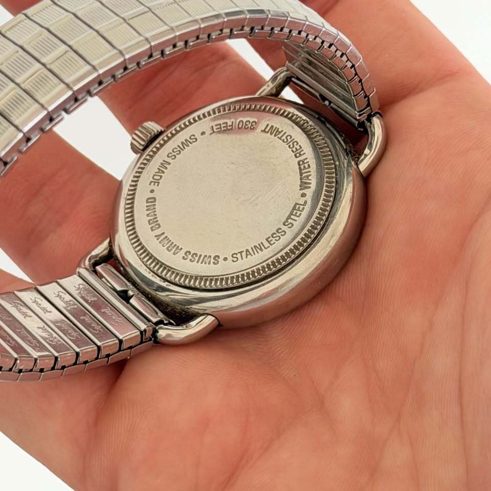 Swiss Army Brand Victorinox Field Watch White Dial 24 Hour Military Time Date