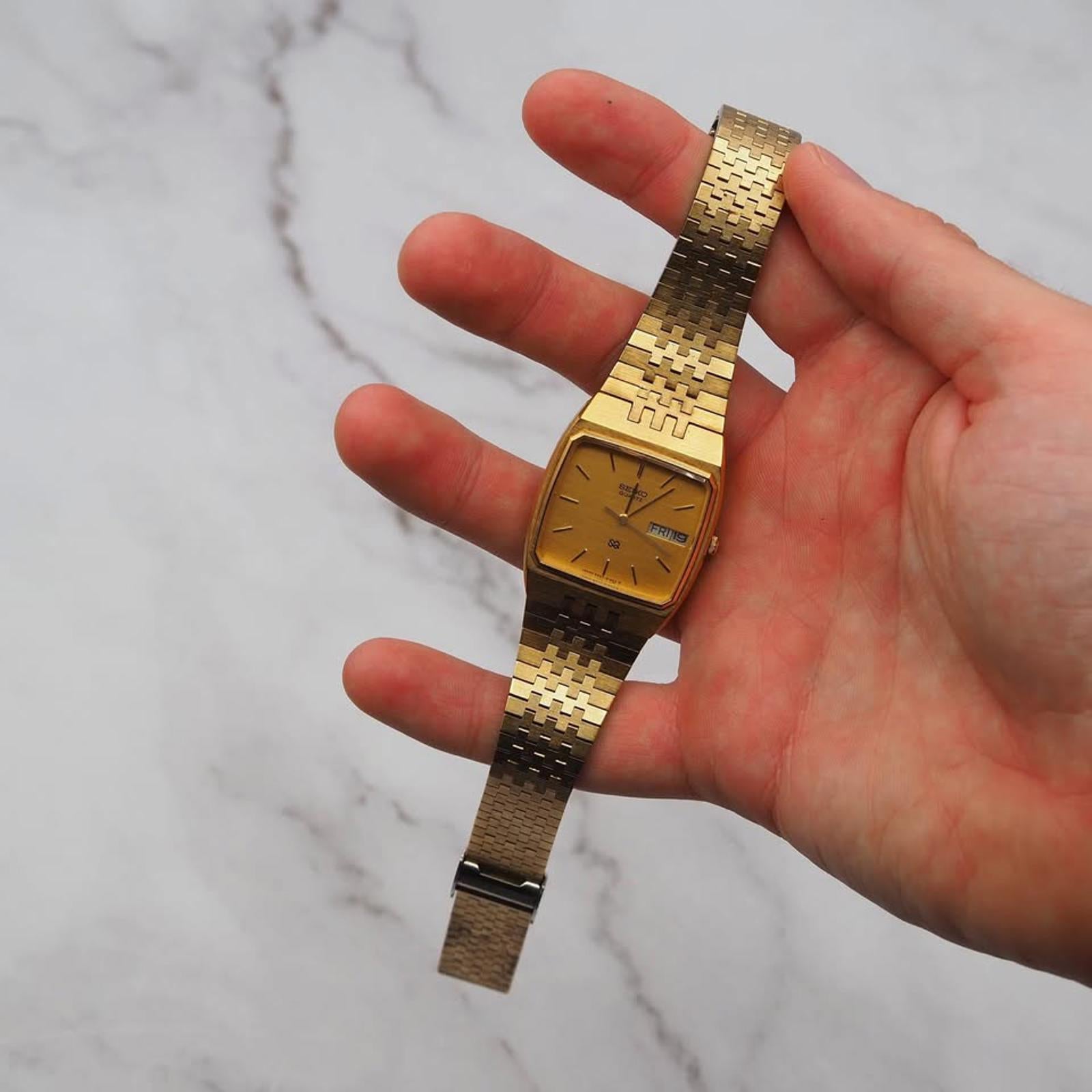 Vintage Seiko SQ Gold Tone Mens Day Date Quartz Watch 8223-5169