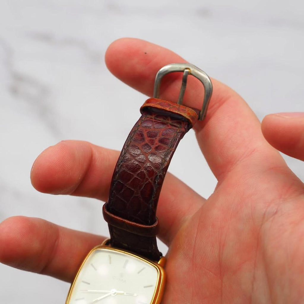 Cyma Mechancial Wind Gold Tone Watch