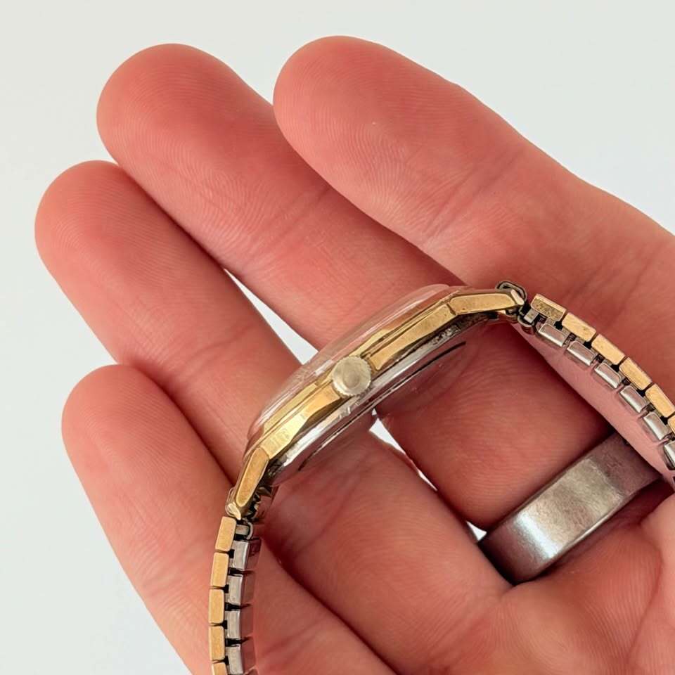 Vintage Caravelle by Bulova Gold-Tone Watch – Expansion Bracelet