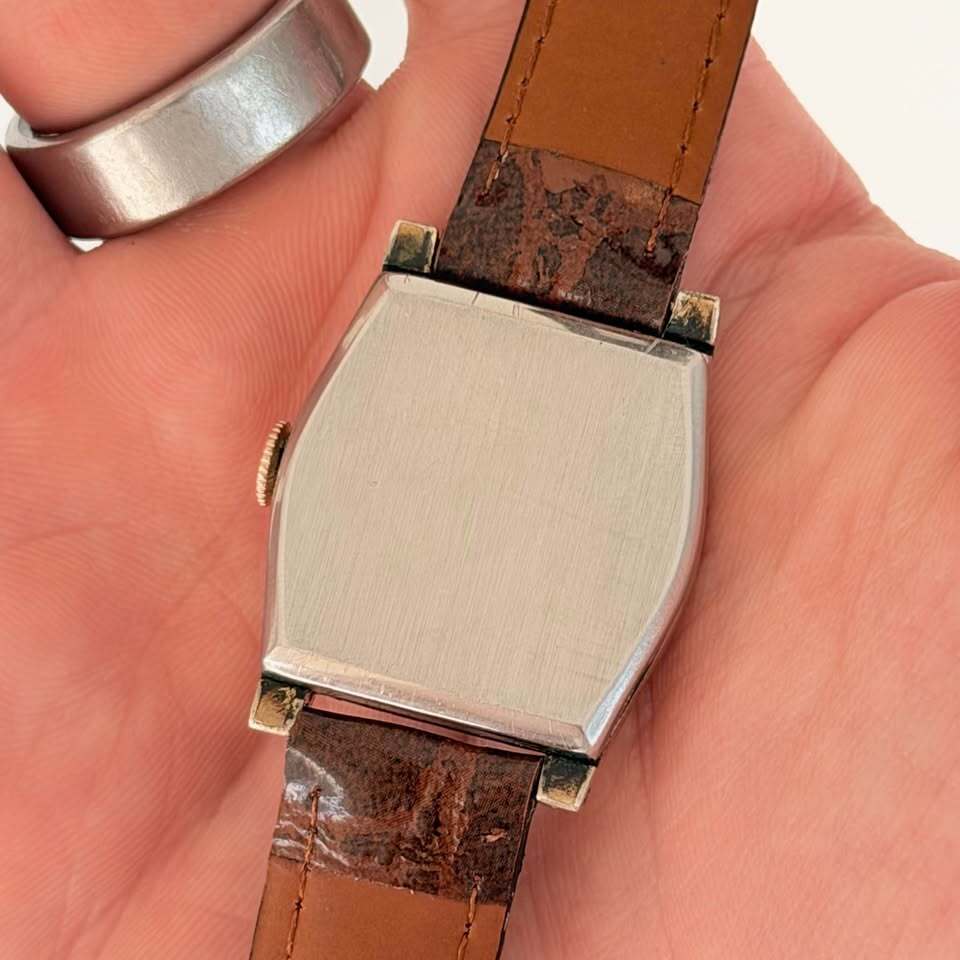 Vintage Nassau Art Deco Watch – Rectangular Case, Swiss Made